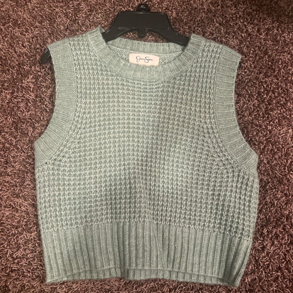 Sleeveless Knit Top in Green